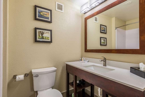 Comfort Inn and Suites Dayton North